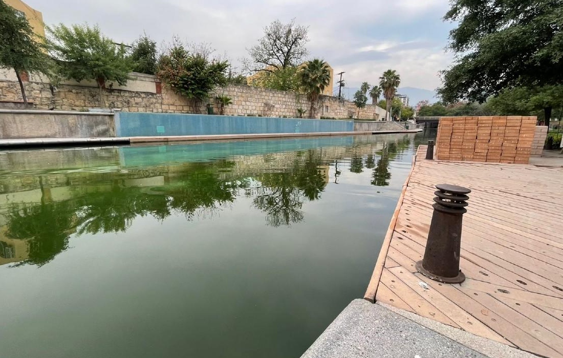 Ante la falta de mantenimiento, Paseo Santa Lucía, tiene instalaciones sucias