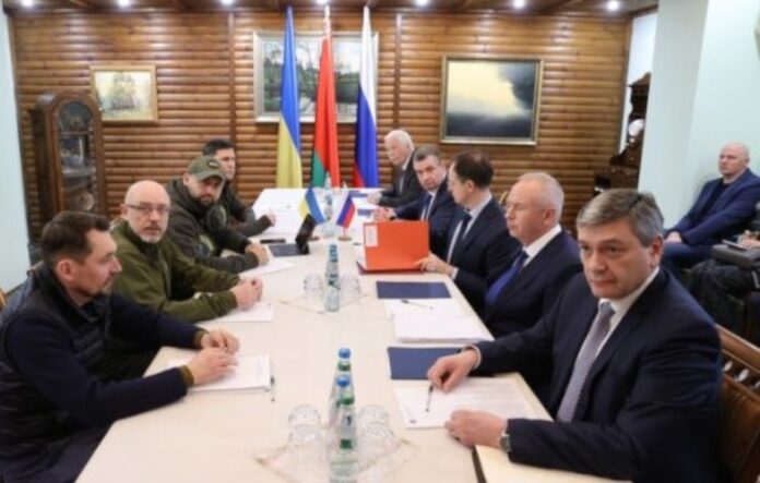 Tercera ronda de negociaciones entre Rusia y Ucrania termina con pequeños avances