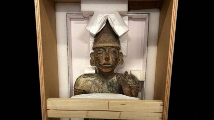 mexico-repatriara-tres-piezas-arqueologicas